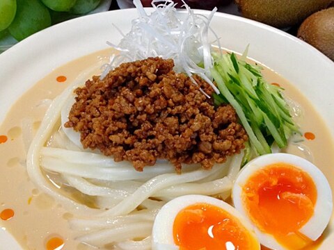 担々風豆乳うどんです☆甜麺醤風味そぼろ肉が激ウマw